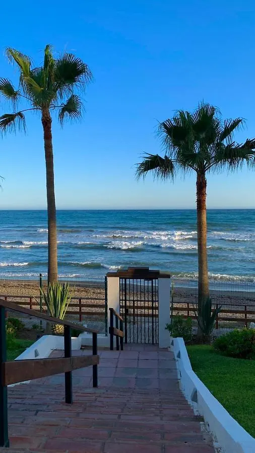 Beachfront Sea View Apartment Calahonda Sitio de Calahonda 0*,  Spain