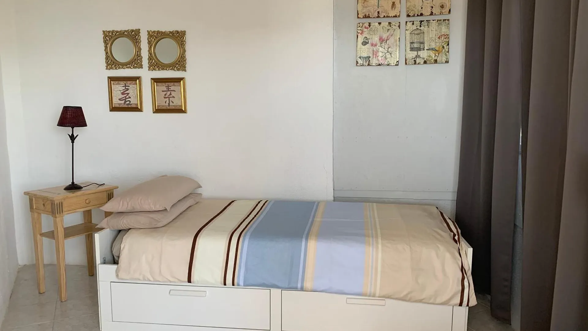 Beachfront Sea View Apartment Calahonda Sitio de Calahonda